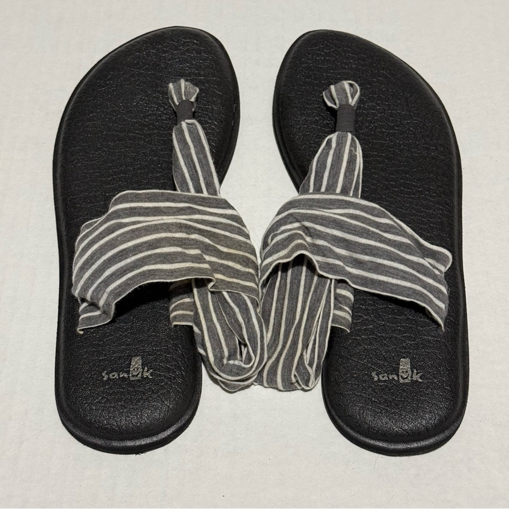 SANUK Striped Gray and White Classic Yoga Sling 2 Sandal / Flip Flops